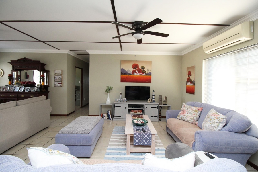 4 Bedroom Property for Sale in Country Club Western Cape